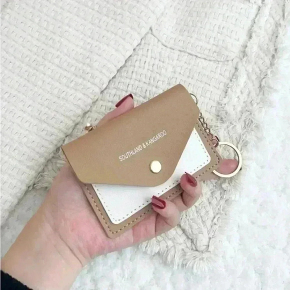 ⚠️Clearance🤎New Cardholder Camel Wallet - Picture 3 of 4